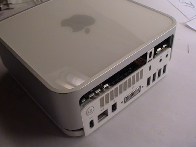 Mac mini open casing lifting.jpg